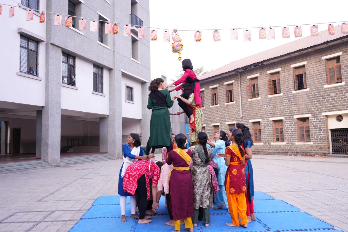 माधव सदाशिव गोळवलकर गुरुजी विद्यालय (माध्यमिक विभाग)